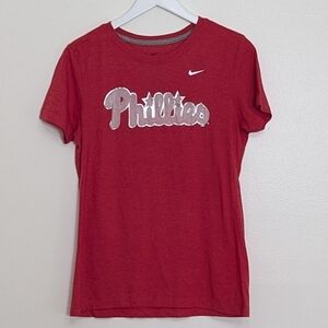 Philadelphia Phillies Shirt Women Nike Large Red Slim Fit Short Sleeve